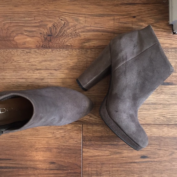 Aldo size 6 ankle boot - Picture 3 of 4